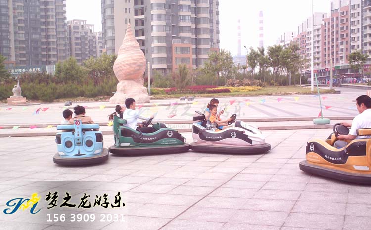 電瓶碰碰車(chē)